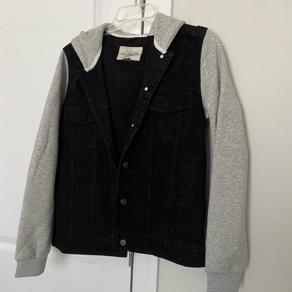 Unisex Denim Jacket M Junior’s - vintage look NWOT